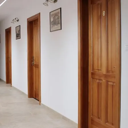 Gracia Guest house 2*